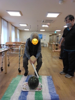 スイカ割り